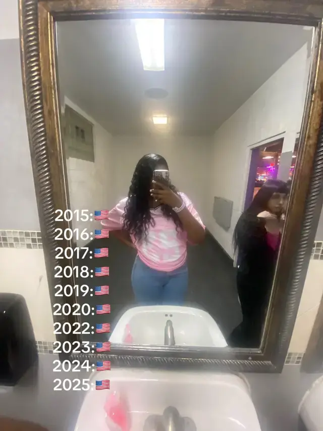 Elizabeth Pope TikTok