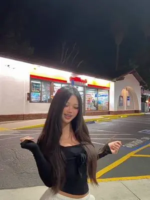 Emma Zhou TikTok