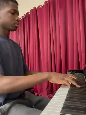 Oluwapelumi Aderibigbe TikTok