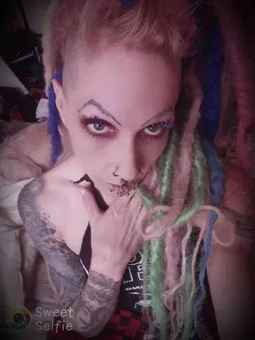 BitsieTitsiePixie