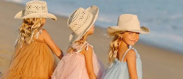 Follow Me. Instagram