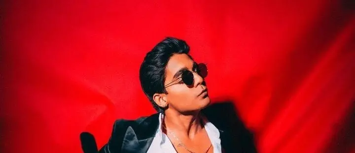 Bridging worlds with data, talent & creativity