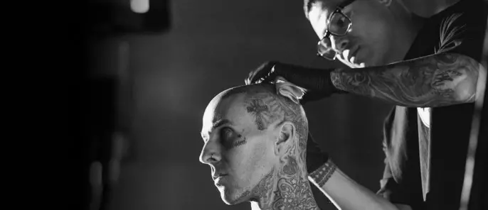 Follow Me. Instagram