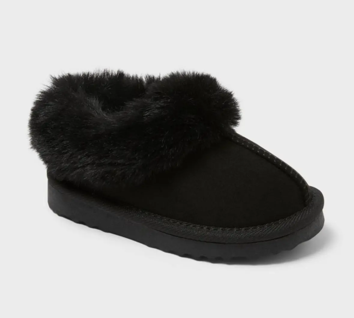 Black fur slippers