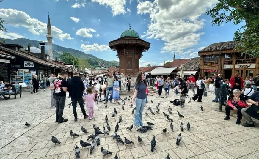 radiosarajevo.ba. Hari Mata Hari i "Poletjela golubica sa Baščaršije"