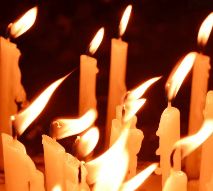 Understanding. Memento Mori in Three Parts