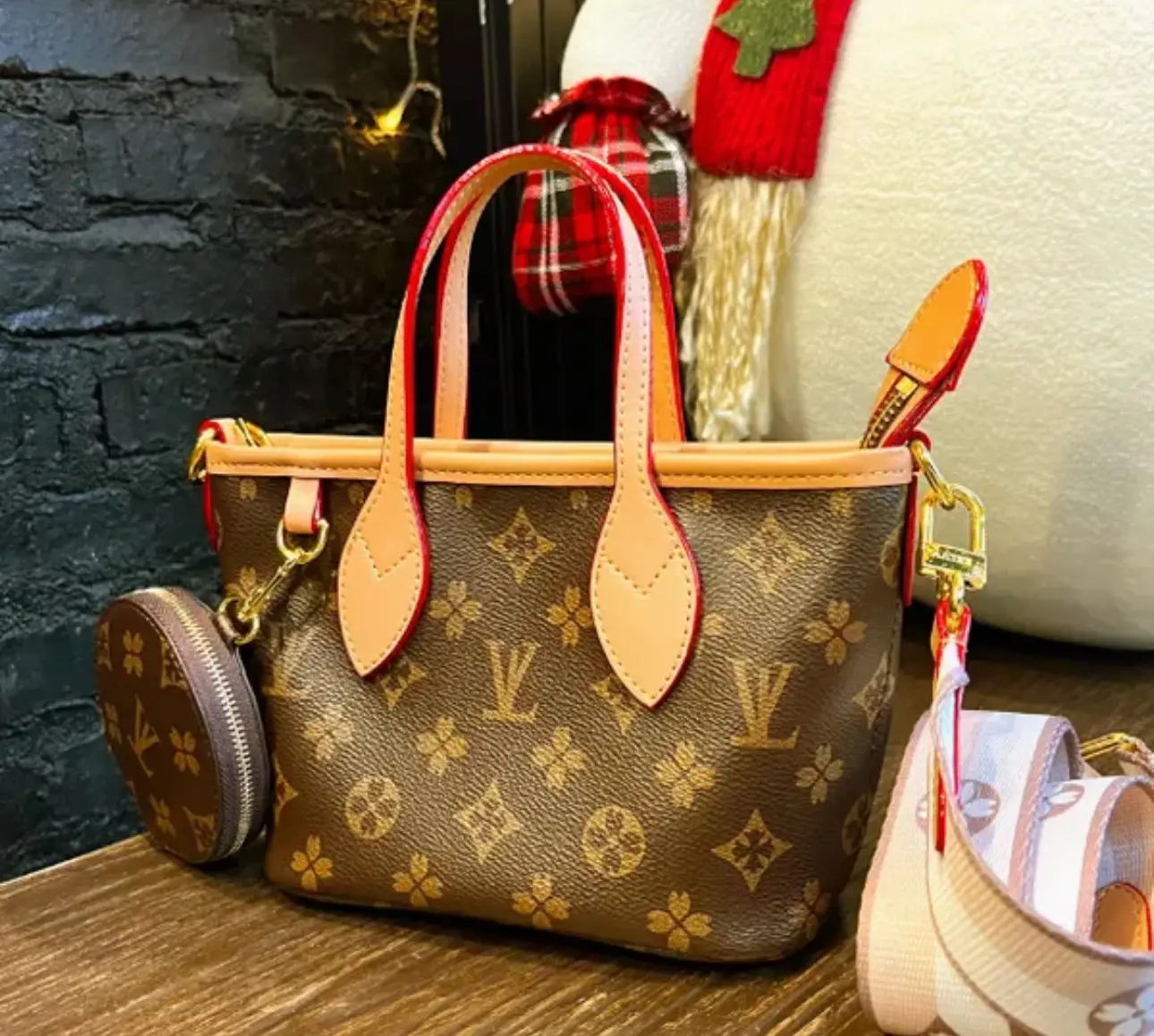 Ask for the Pink. Pink neverfull BB