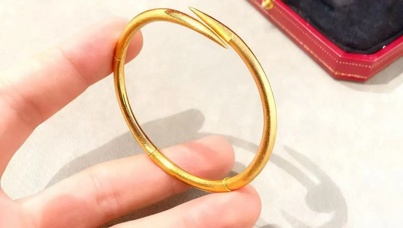 Nail bracelet. cartier