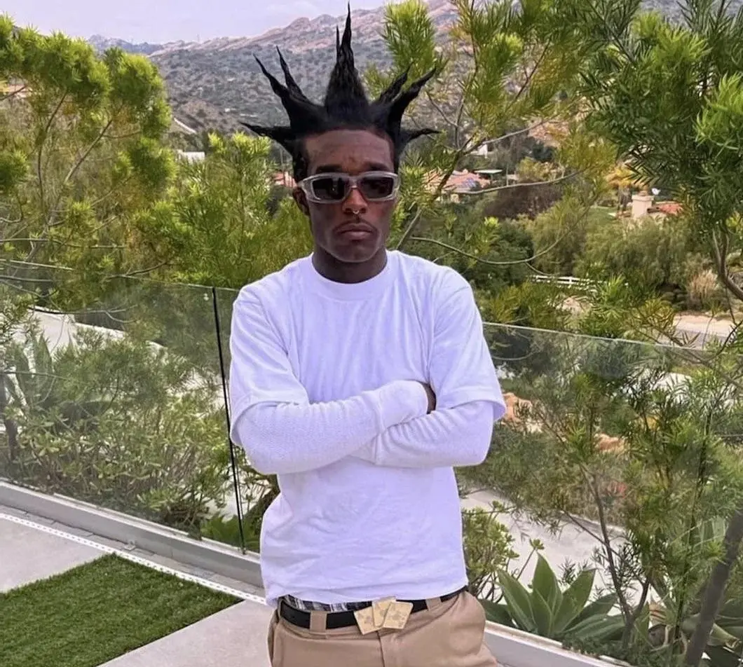 LIVE SONG SUBMISSIONS