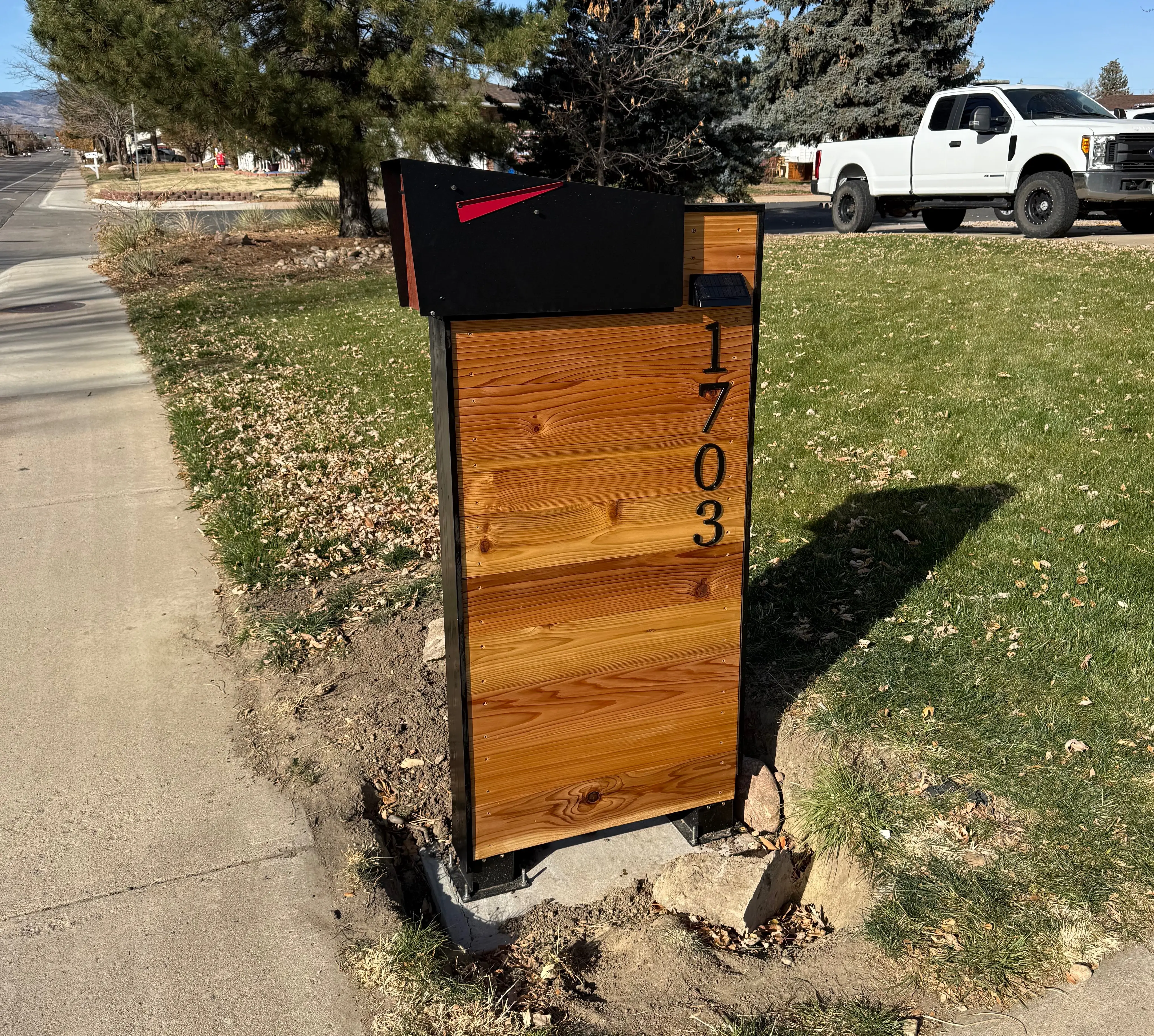 DIY Modern Mailbox Build. Upgrade Your Curb Appeal