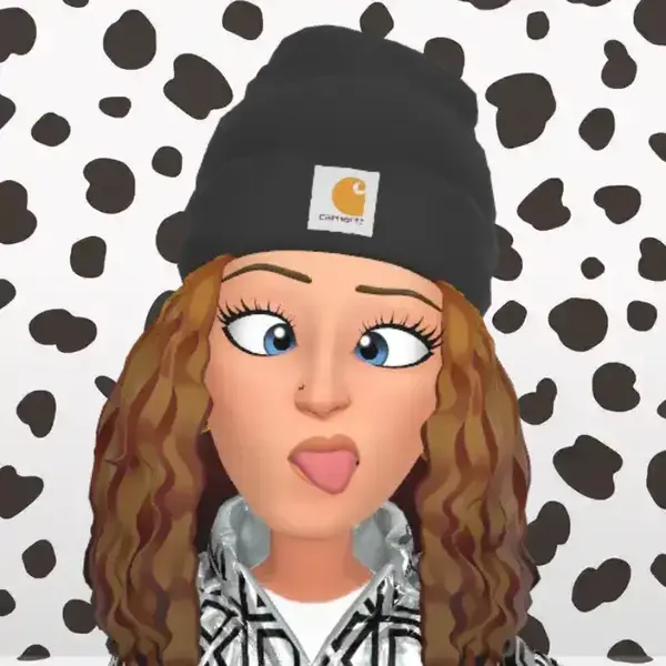 𝓗𝓪𝓵𝓮𝔂 🕊️ on Snapchat