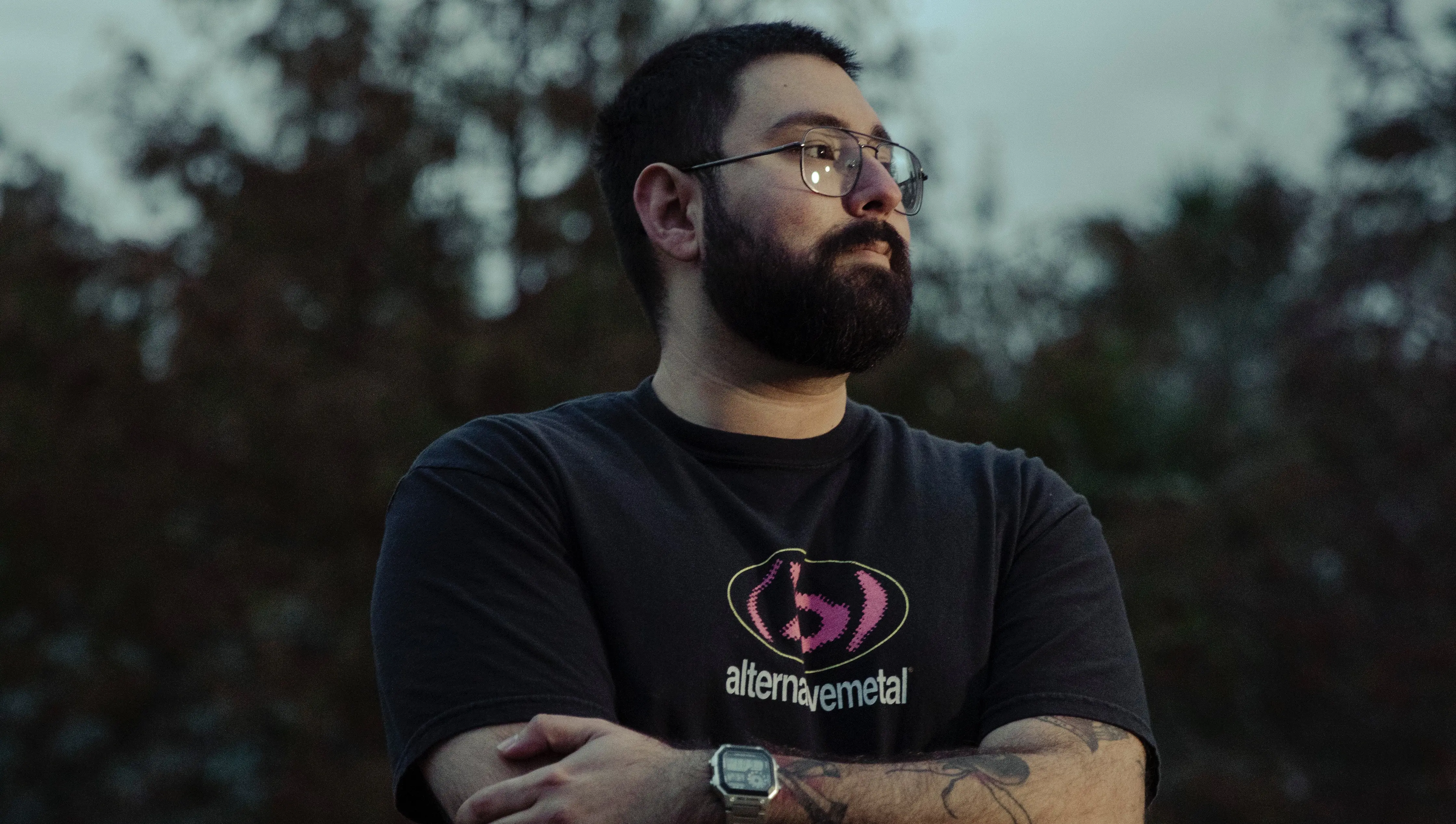 Cesar. Bassist!