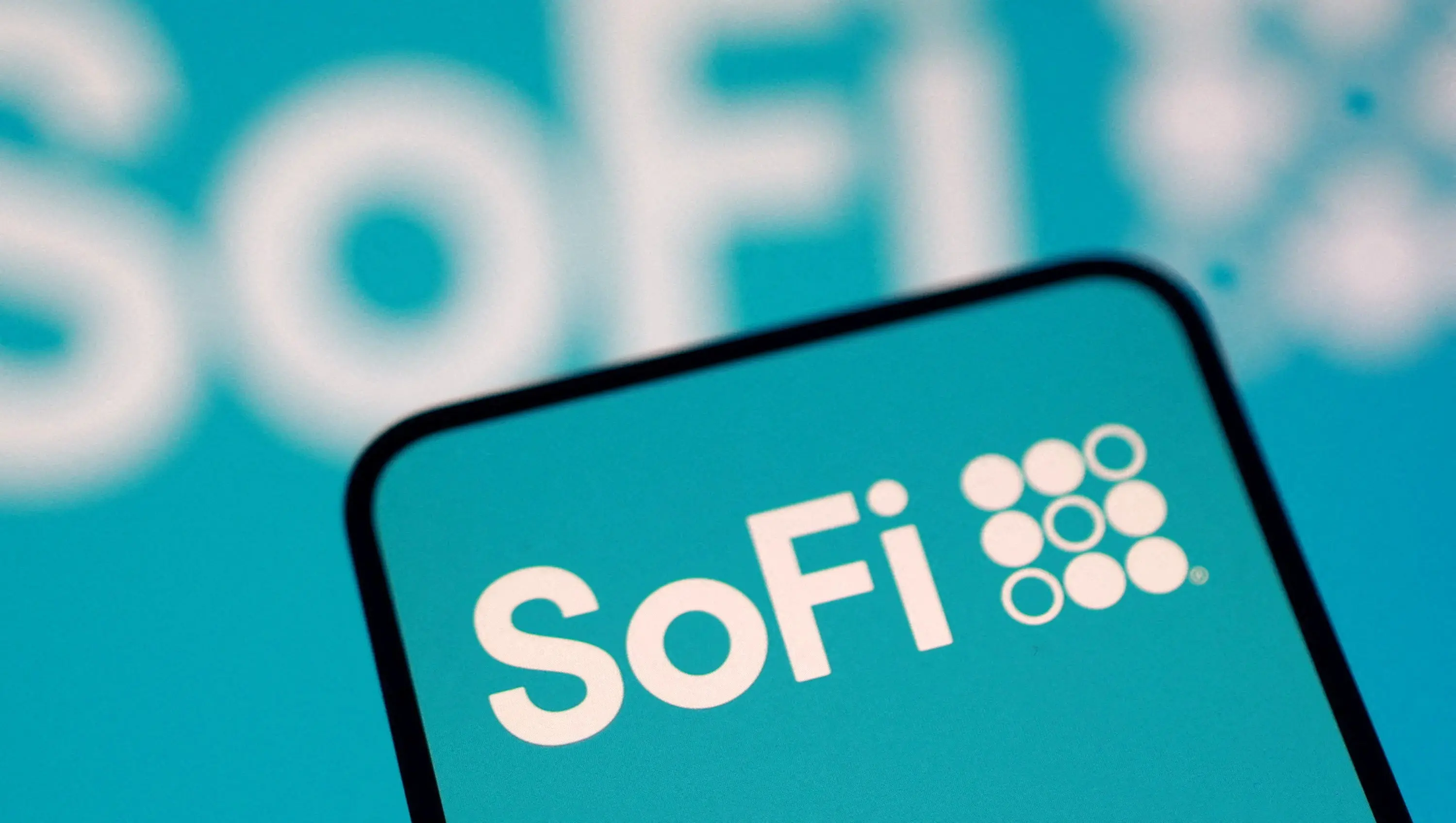Great HYSA! Get up to $425 in cash bonuses with SoFi!. Bank smarter with SoFi 💯