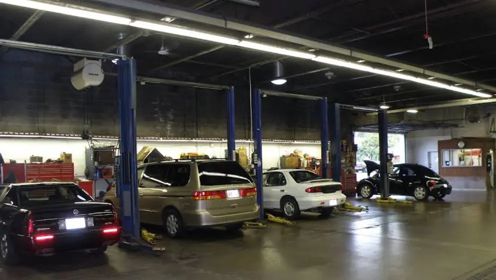 Ohio Statehouse to Clintonville Automotive Repair Service